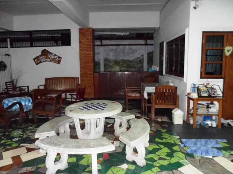 บ้านเวียงเกสท์เฮ้าส์ เชียงใหม่ ภายนอก รูปภาพ